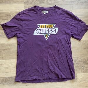 GUESS t-shirt